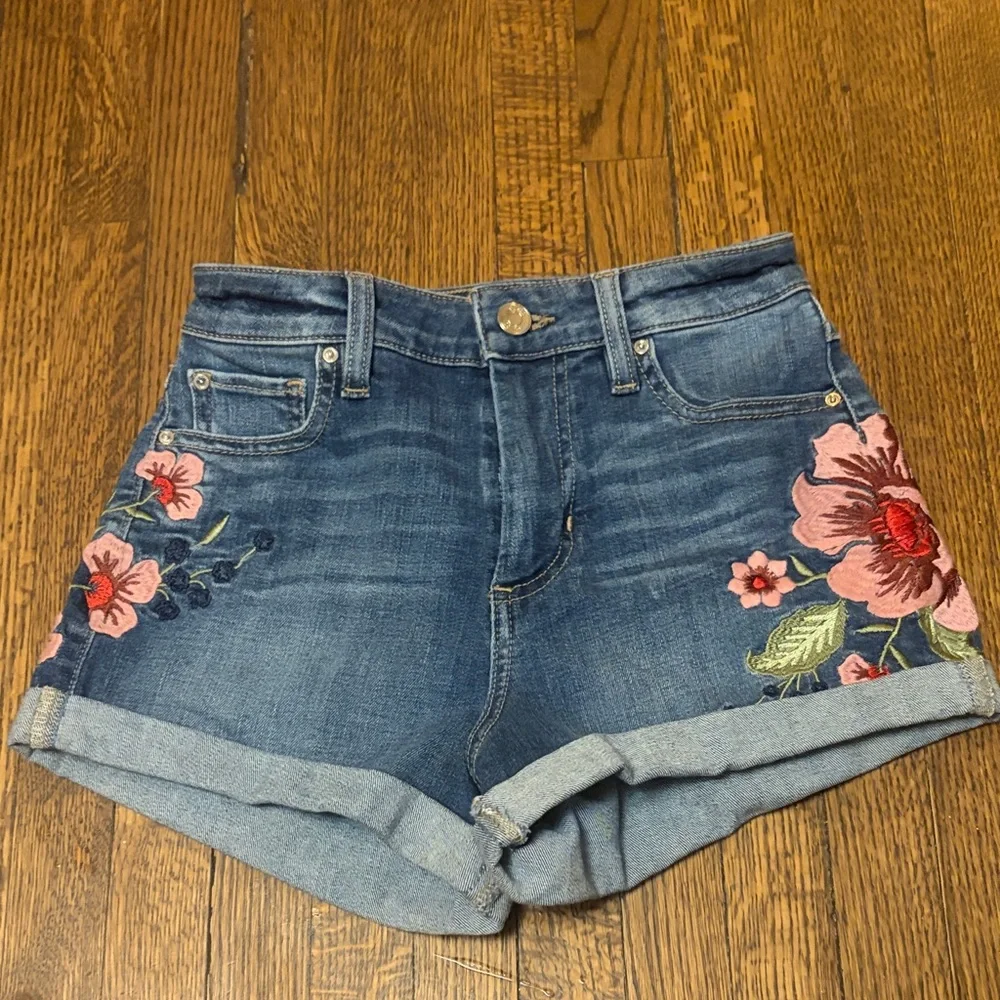 Guess High Waisted Denim Shorts with Flowe Embroidery - Picture 1 of 7